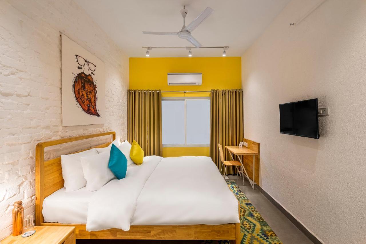 Bedzzz Varanasi By Leisure Hotels, 1 Km From Dashwasamedh Ghat Exterior photo